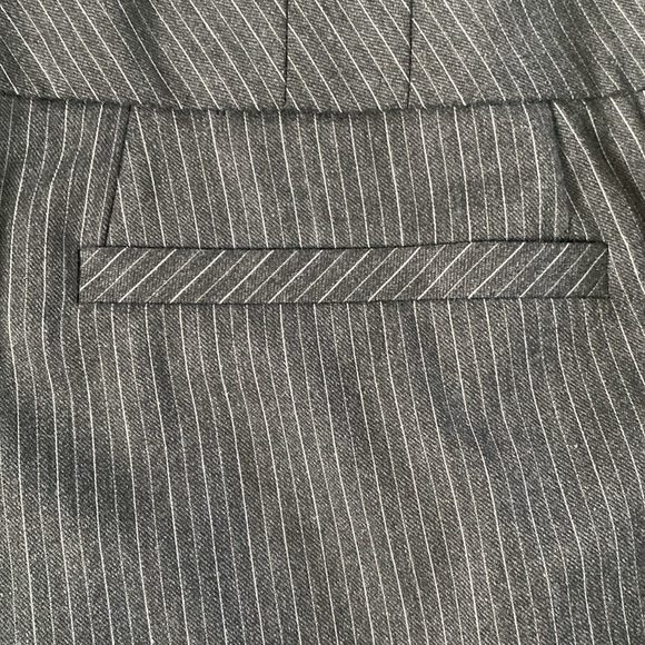NWT. Hinge Trouser. Wide Leg Hi Rise. Size 4. Gray Stripe Button/Zip w/Belt - Picture 14 of 15